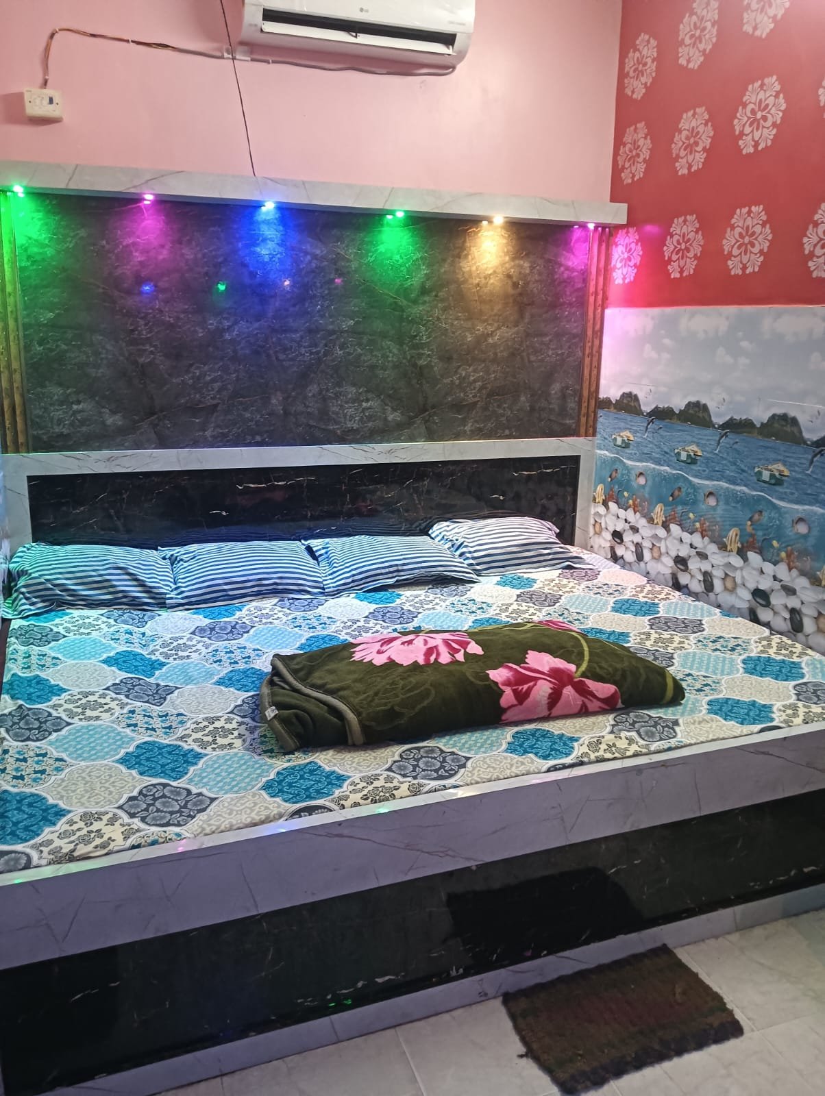 FOUR BED A/C